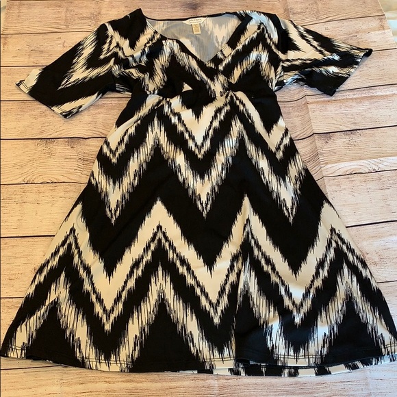 Maternity Dress Size Large - Picture 2 of 4